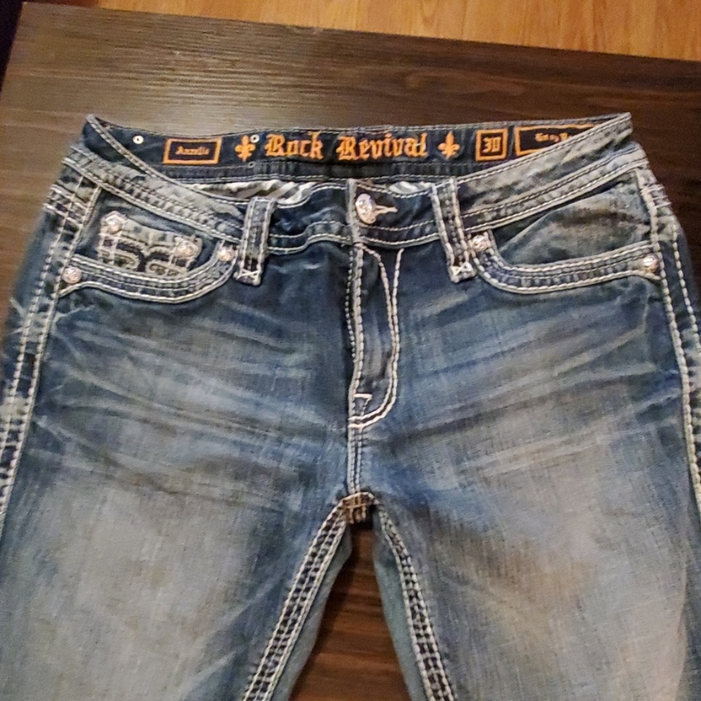 Womens Rock rivals, size 30